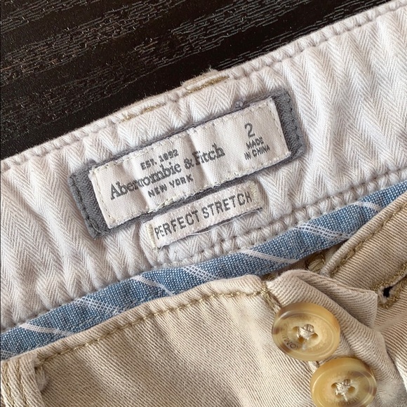 Abercrombie and Fitch shorts - Picture 3 of 3